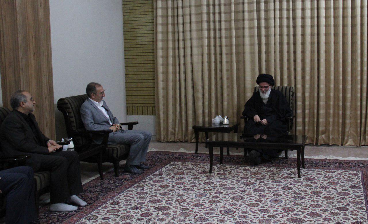 سماحة آية الله العظمى السيد محمود الهاشمي(مدظله) يستقبل رئيس بلدية مشهد